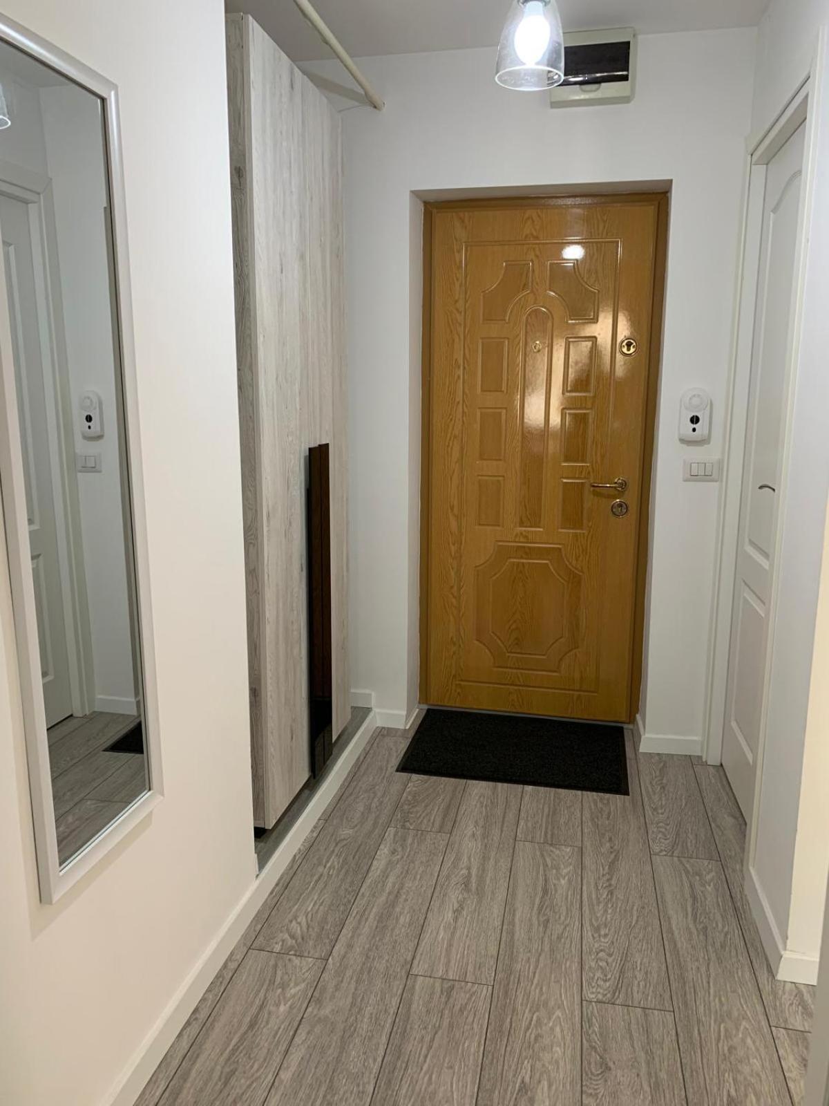 פיאטרה ניאמט Rose Apartment מראה חיצוני תמונה